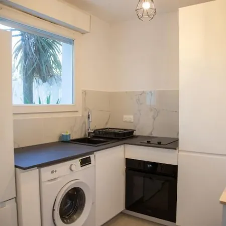 2pieces Avec Jardin Piscine Et Tennis A La Bocca * Cannes