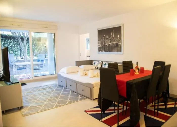 2pieces Avec Jardin Piscine Et Tennis A La Bocca Apartment *